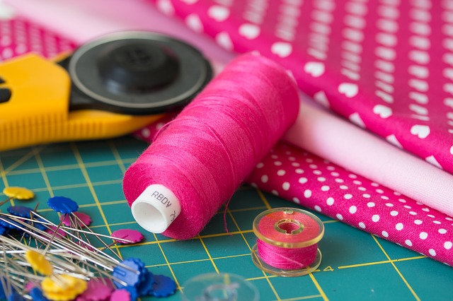 sewing-2321532_640