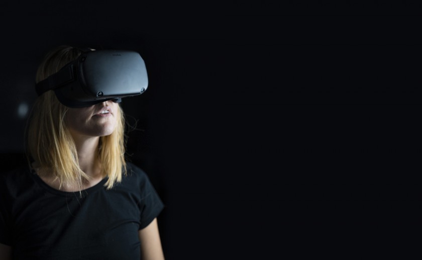 virtual-reality-4490469_1920
